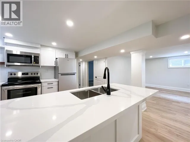 447 EAST 13TH Street Unit# 2, Hamilton, Ontario L9A4A5