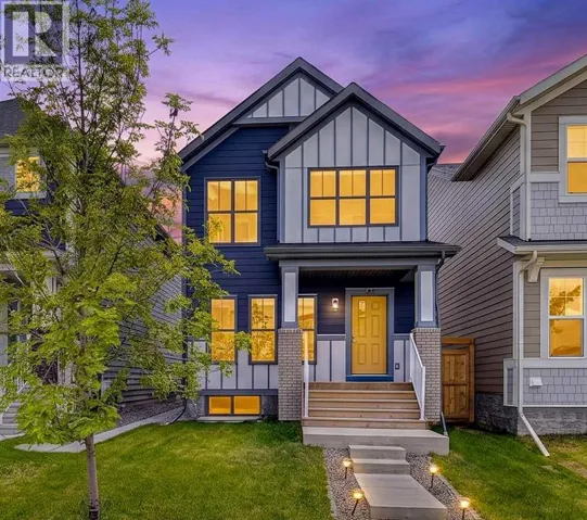 170 Magnolia Square SE, Calgary, Alberta T3M2W5
