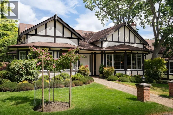 2112 Granite St, Oak Bay, British Columbia V8S3G6