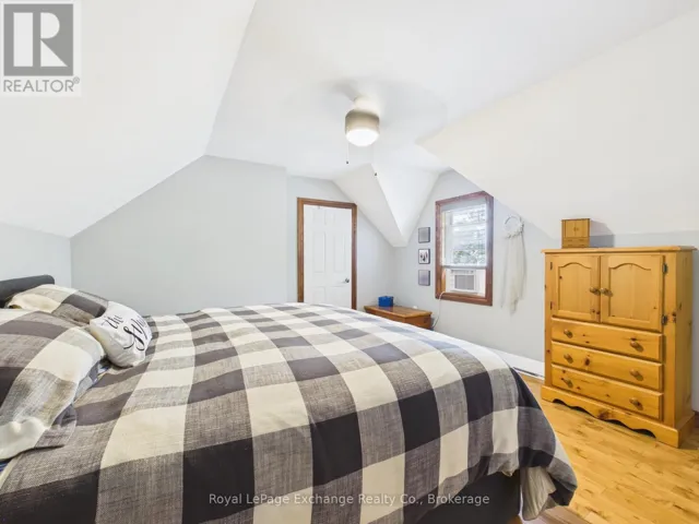 780