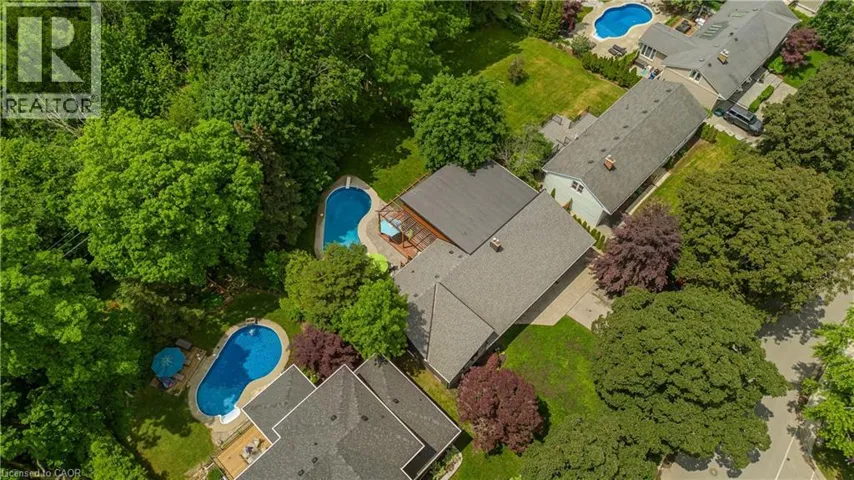 272 GOODRAM Drive, Burlington, Ontario L7L2J5