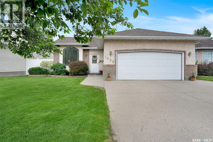 7002 Maple Wood CRESCENT, Regina, Saskatchewan S4X4J9