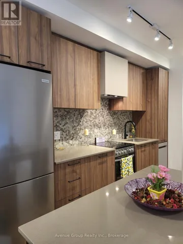 B005 - 20 LAGERFELD DRIVE, Brampton (Northwest Brampton), Ontario L7A5L4