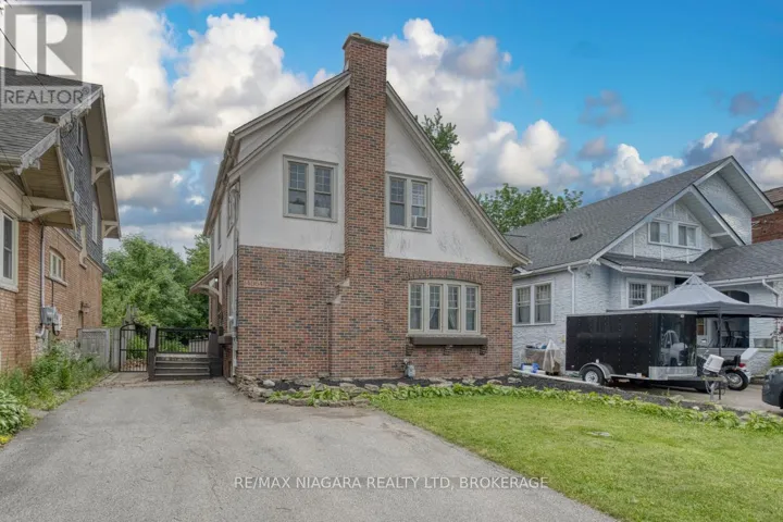 4864 SIMCOE STREET, Niagara Falls (Cherrywood), Ontario L2E1V9