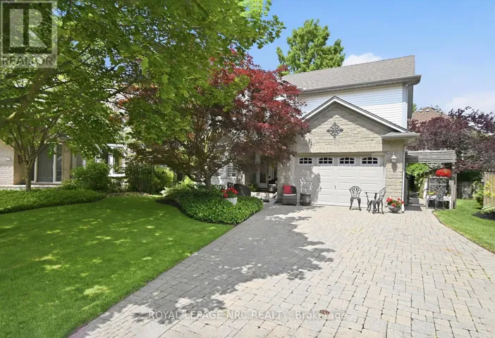 15 BRIGANTINE COURT, St. Catharines (Port Weller), Ontario L2M7V4