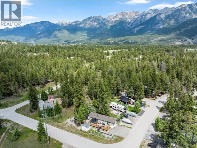 5478 93/95 Highway Unit# 3, Fairmont Hot Springs, British Columbia V0B1L2