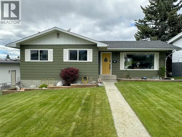 1004 13TH S Street, Cranbrook, British Columbia V1C1X6