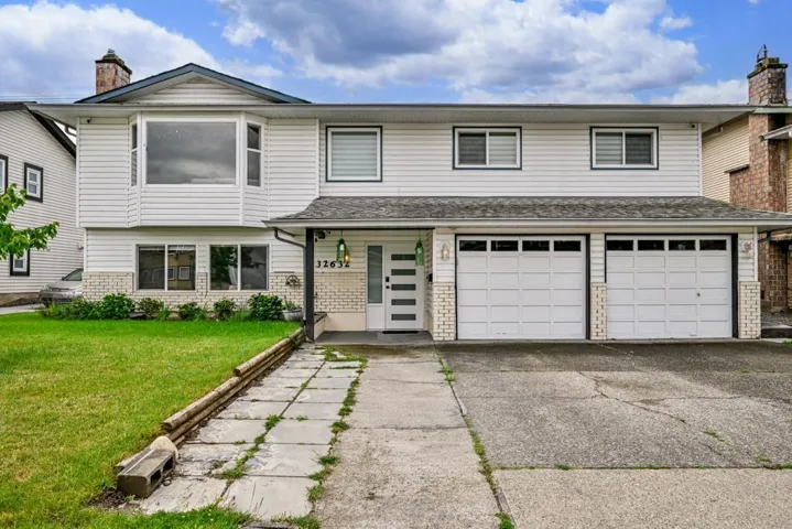 32632 HAIDA DRIVE, Abbotsford, British Columbia V2T4Z5