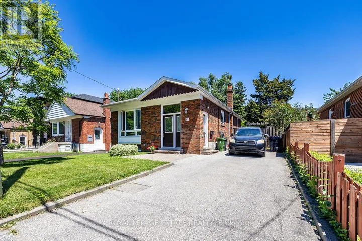 89 VANBRUGH AVENUE, Toronto (Birchcliffe-Cliffside), Ontario M1N3T4