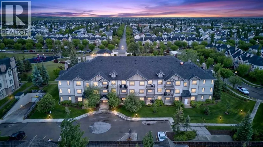 305, 37 Prestwick Drive SE, Calgary, Alberta T2Z4Z2