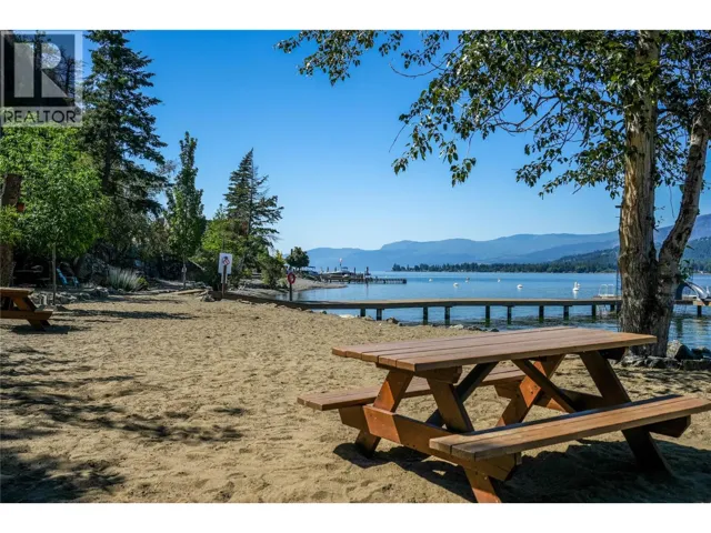 40 Kestrel Place Unit# 30, Vernon, British Columbia V1H1S6