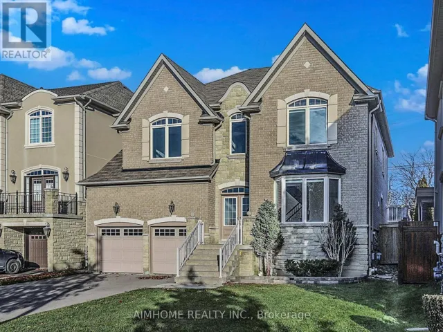 12 SWEET VALERIE COURT, Vaughan (Patterson), Ontario L6A0C6