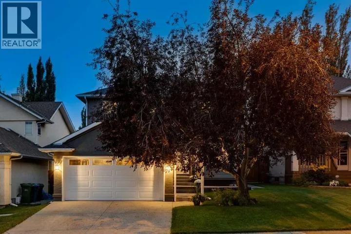 274 Mt Assiniboine Place SE, Calgary, Alberta T2Z2N5