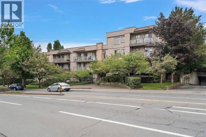 206 2527 Quadra St, Victoria, British Columbia V8T4E1