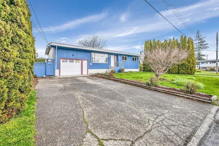 8429 HILTON DRIVE, Chilliwack Proper South, Chilliwack, British Columbia V2P4Y2
