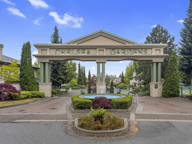 325 13880 70 AVENUE, Surrey, British Columbia V3W0T3
