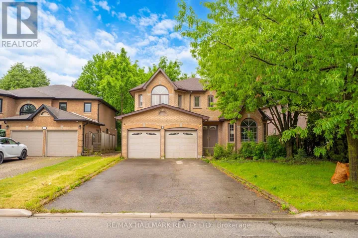 3 CREEKVIEW AVENUE, Richmond Hill (Mill Pond), Ontario L4C9X1
