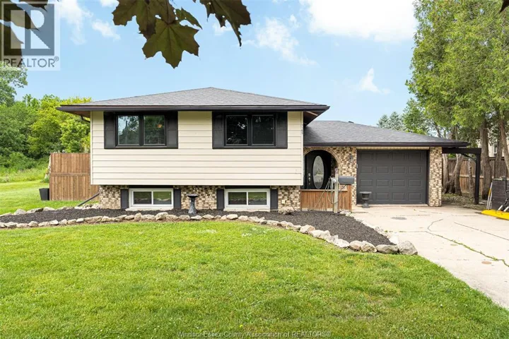 7165 MALDEN ROAD, LaSalle, Ontario N9J2T8