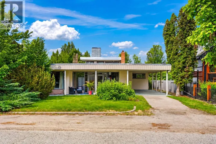348 Burne Avenue, Kelowna, British Columbia V1Y5P1