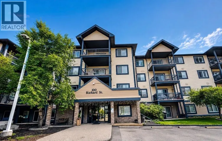 207, 100 Richard Street, Fort McMurray, Alberta T9H5H5