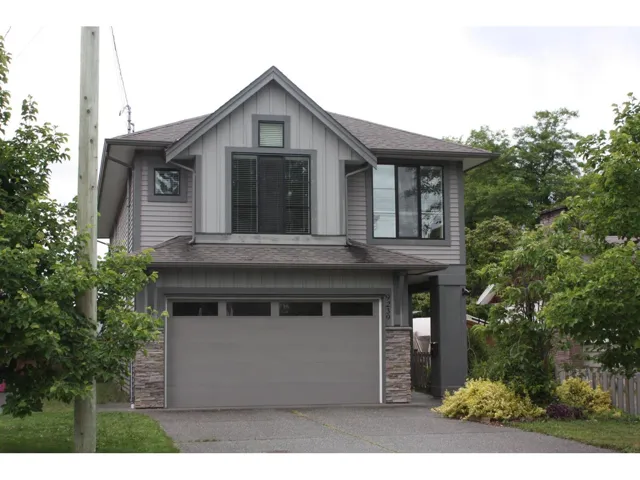 9239 MCNAUGHT ROAD, Chilliwack Proper East, Chilliwack, British Columbia V2P6E7
