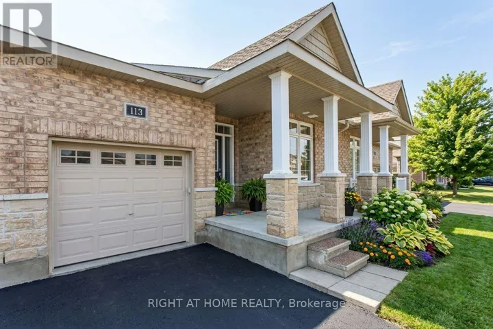 113 PASSAGEWAY WAY, Ottawa, Ontario K2M1H6