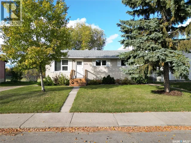 1878 13th STREET W, Prince Albert, Saskatchewan S6V3K3
