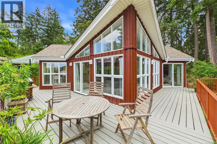 56 Pirates Lane, Protection Island, British Columbia V9R6R1