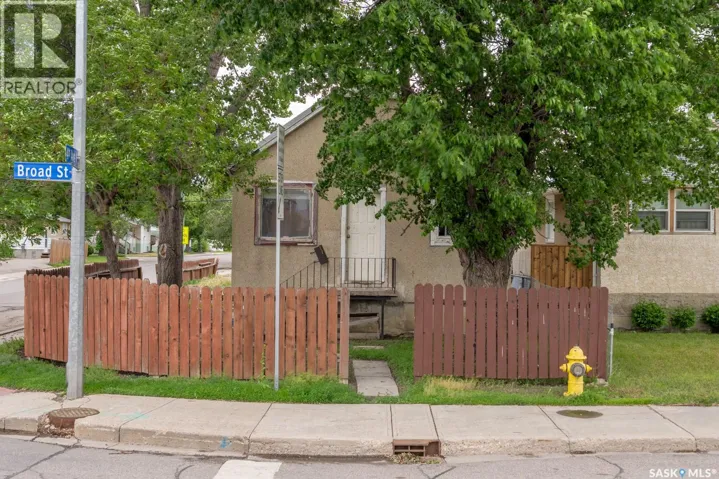201 Broad STREET, Regina, Saskatchewan S4R1X1