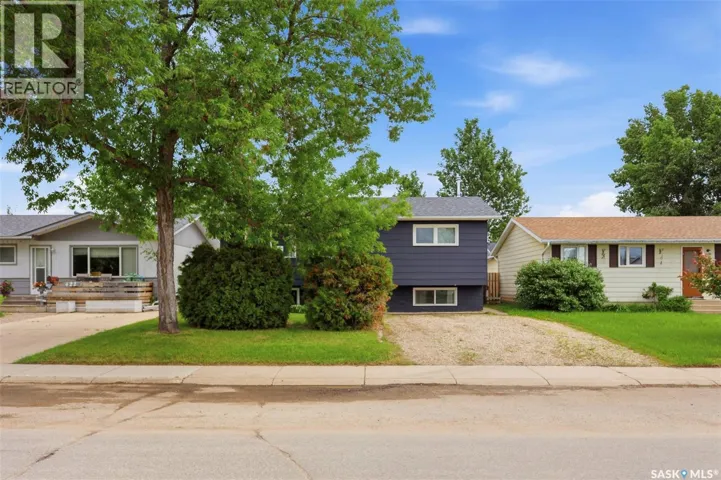 418 Lisgar AVENUE, Saskatoon, Saskatchewan S7L5G8