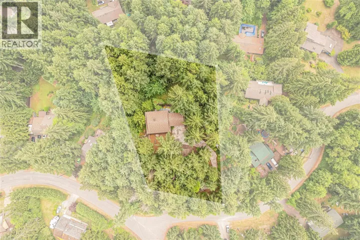 2330 Damascus Rd, Shawnigan Lake, British Columbia V8H2E7