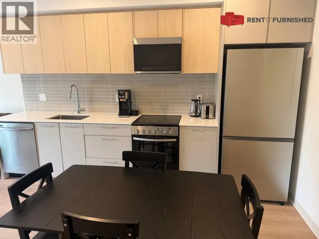 220 1529 OXFORD STREET, Vancouver, British Columbia V7J1E6