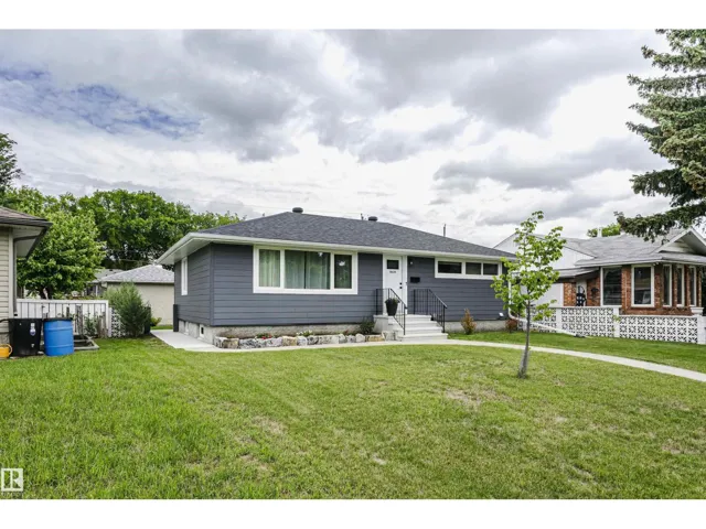 8628 64 AV NW, Edmonton, Alberta T6E0H5