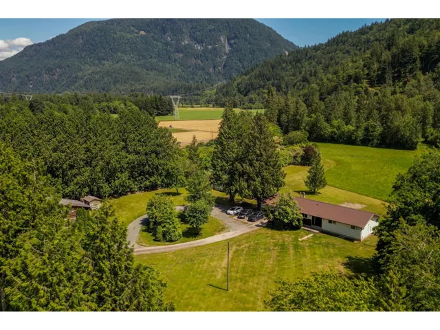 3510 HOT SPRINGS ROAD, Agassiz, Agassiz, British Columbia V0M1A3