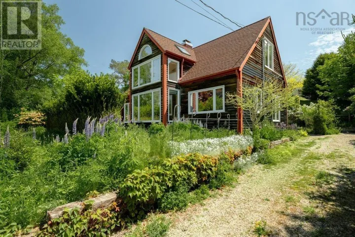 208 Victoria Street, Chester, Nova Scotia B0J1J0