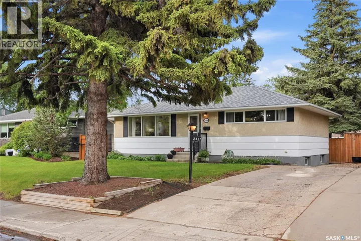 2321 Munroe AVENUE S, Saskatoon, Saskatchewan S7J1S4