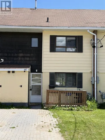 147 Hillside DR S, Elliot Lake, Ontario P5A1N2