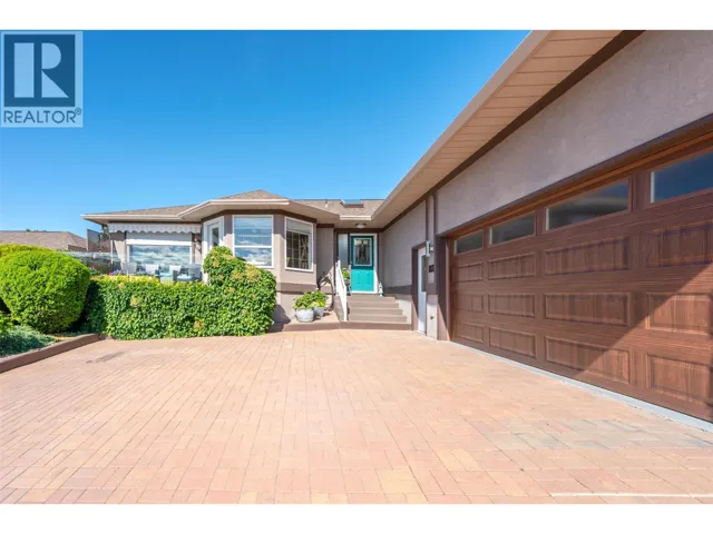 422 Ridge Road, Penticton, British Columbia V2A8N7