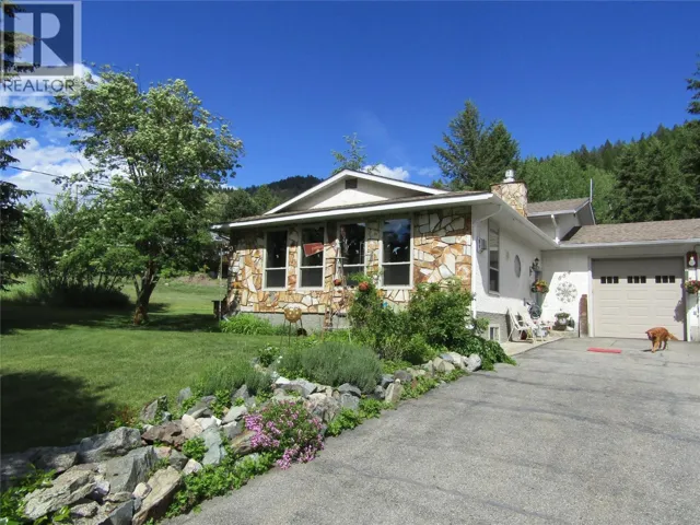 884 Strathmore Avenue, Greenwood, British Columbia V0H1J0