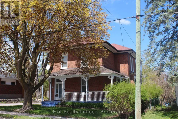 212 BARNARDO AVENUE, Peterborough (Northcrest Ward 5), Ontario K9H5V7