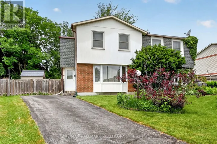 38 AMHERST CRESCENT, Ottawa, Ontario K2J1V9