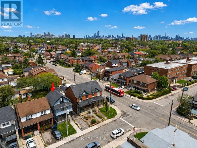 405 WESTMOUNT AVENUE, Toronto (Oakwood Village), Ontario M6E3N4