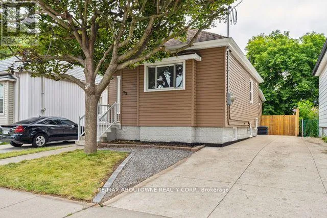 UPPER - 93 EAST 31ST STREET, Hamilton (Raleigh), Ontario L8V3N9