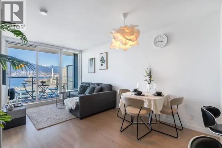 603 933 E HASTINGS STREET, Vancouver, British Columbia V6A0G6
