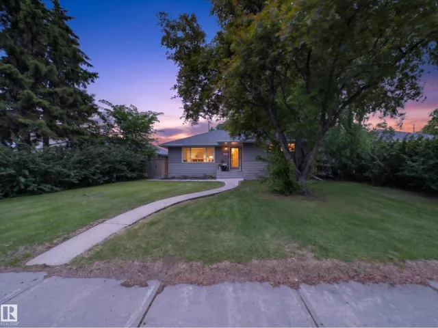 15803 83 AV NW, Edmonton, Alberta T5R3T8