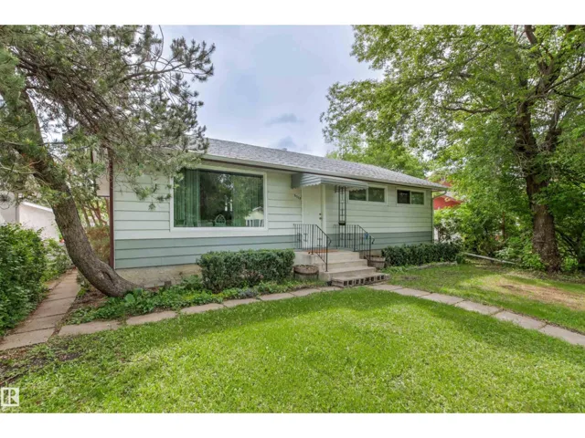 8719 164A ST NW, Edmonton, Alberta T5R2R2