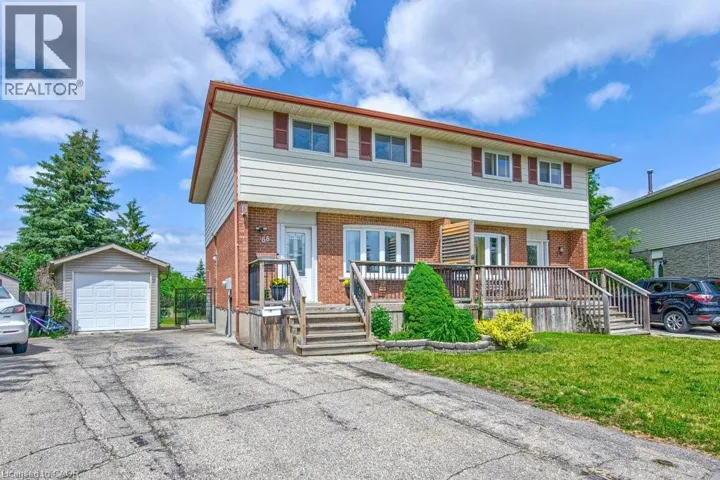 68 THE COUNTRY Way, Kitchener, Ontario N2E2K8