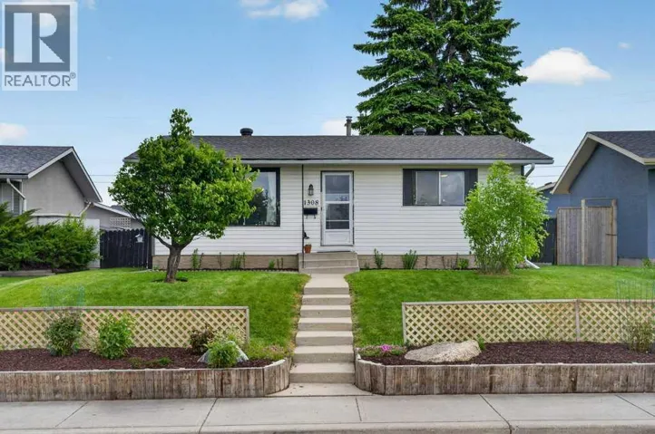 1308 Pensacola Way SE, Calgary, Alberta T2A2H2