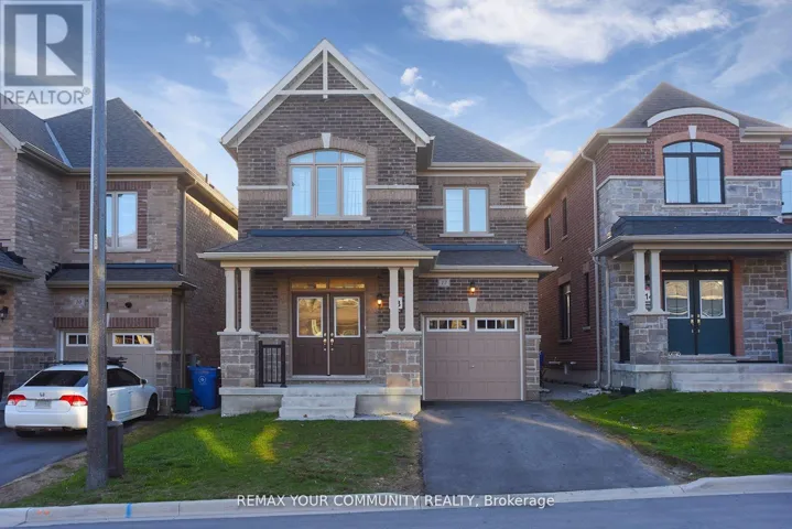 12 VIOLA STREET, East Gwillimbury (Sharon), Ontario L9N0T6