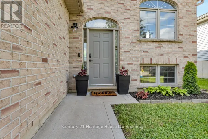 14 HERFORD STREET, Tillsonburg, Ontario N4G4V2